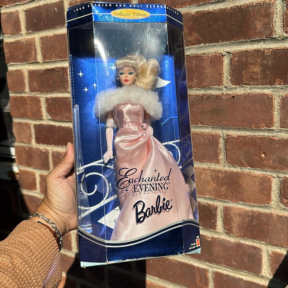 NIB enchanted evening Barbie. Released in the 90’s. Collector edition.